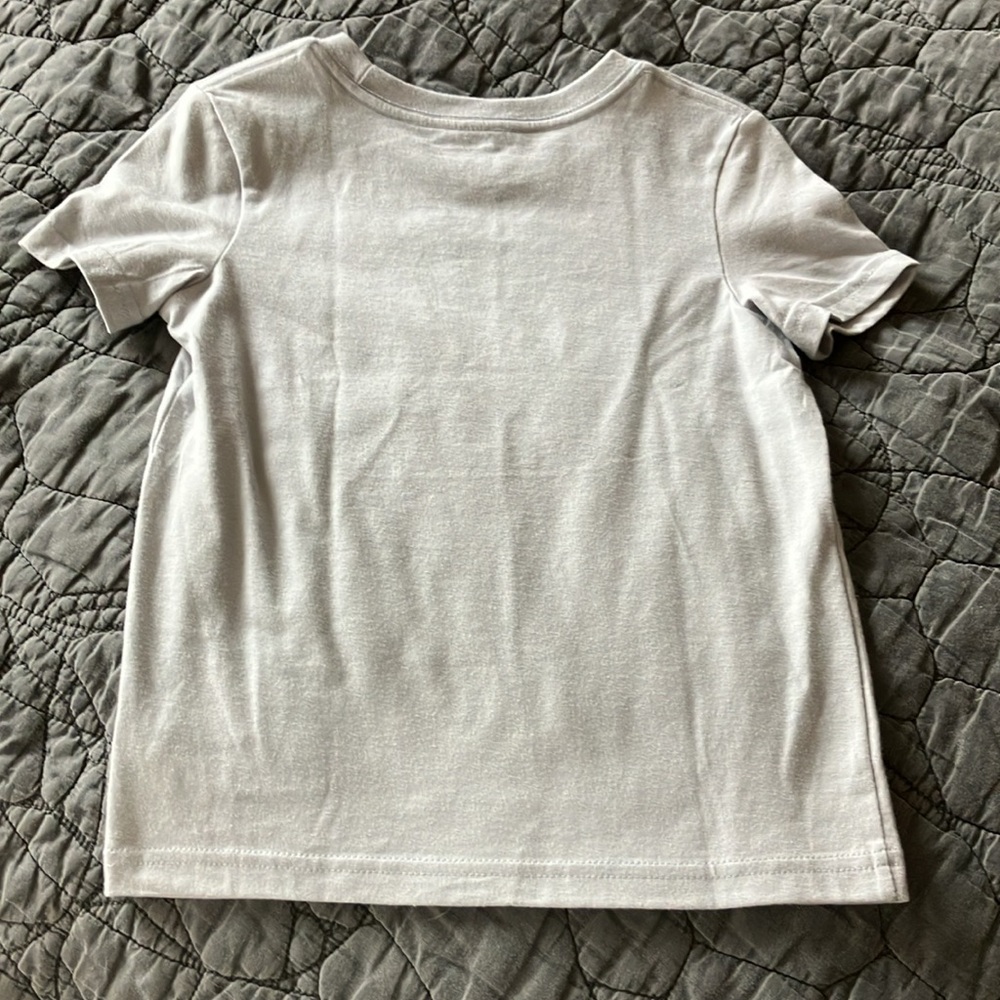 Cat & Jack NWT Yoga Poses Tee Shirt Size 4T - Picture 2 of 5
